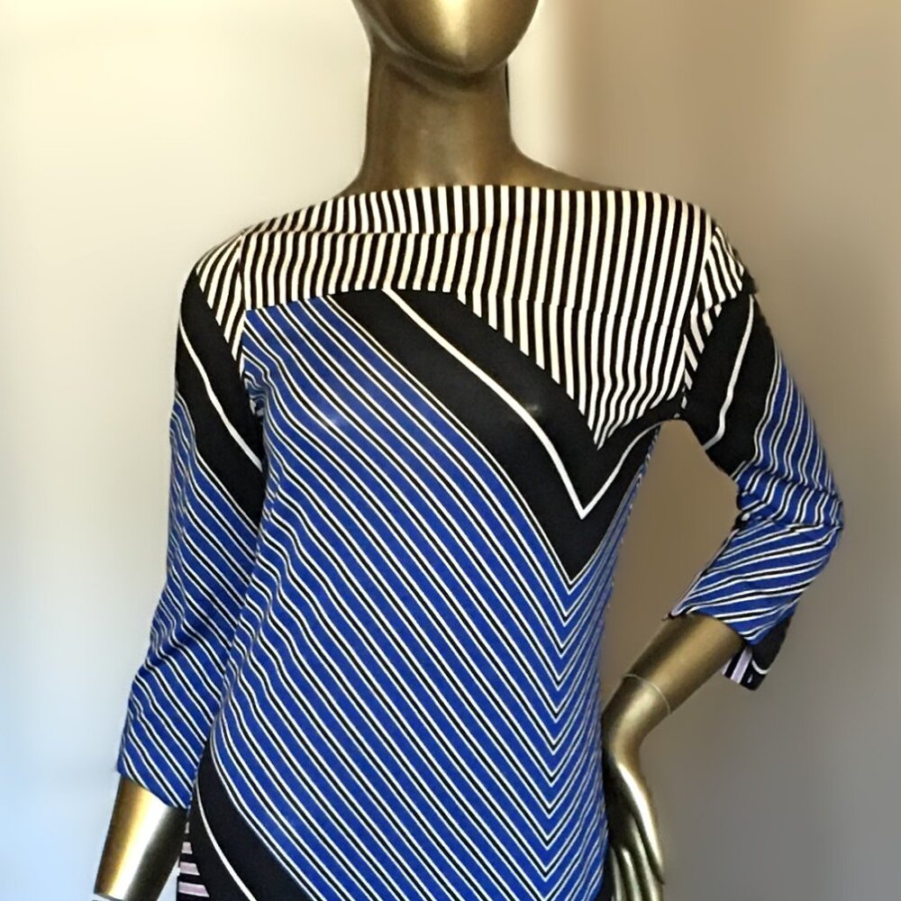 DIANE VON FURSTENBERG "Ruri" Striped Shift Dress - Picture 2 of 11